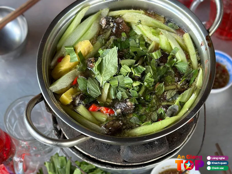Nha-hang-lau-lich-hai-tuong-1-angiangtoplist