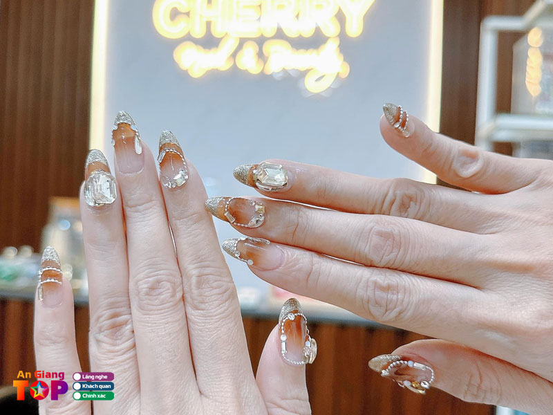 Cherry-nails-long-xuyen-angiangtoplist