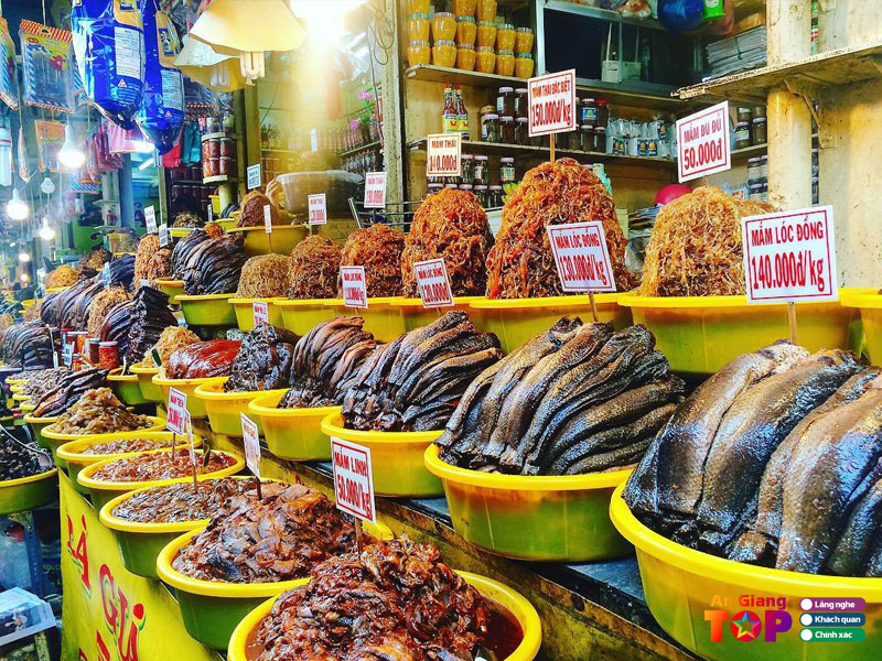 Cho-chau-doc-dia-chi-ban-kho-ca-sac-boi-an-giang-ngon-mien-che-angiangtoplist