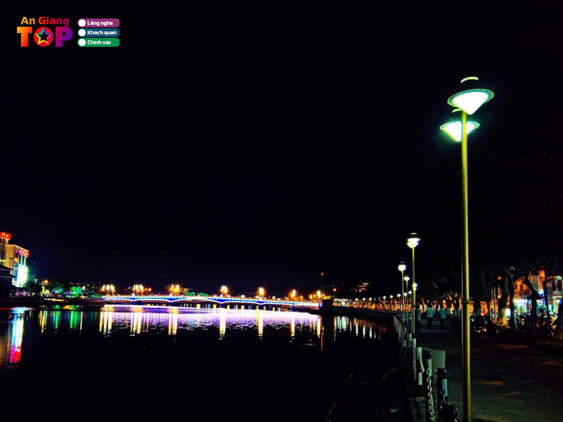 Cong-vien-bo-ke-cau-hoang-dieu-angiangtoplist