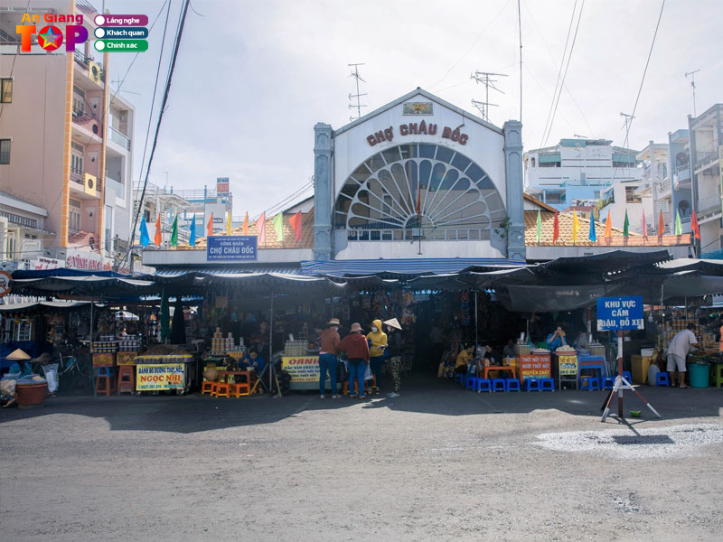 Gioi-thieu-ve-khu-cho-chau-doc-an-giang-angiangtoplist