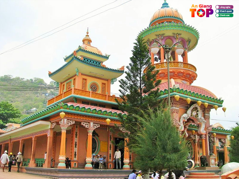 khai-quat-doi-chut-thong-tin-ve-tay-an-co-tu-an-giang-angiangtoplist