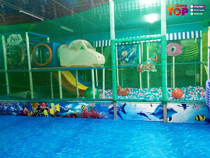 Khu-vui-choi-tre-em-xi-trum-angiangtoplist