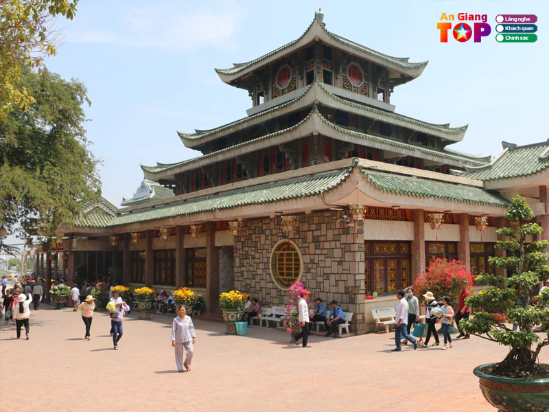 mieu-ba-chua-xu-nui-sam-angiangtoplist