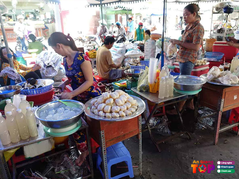 Nhung-mat-hang-kinh-doanh-tai-cho-chau-doc-an-giang-1-angiangtoplist