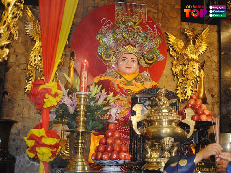 su-kien-ra-doi-mieu-ba-chua-xu-nui-sam-angiangtoplist