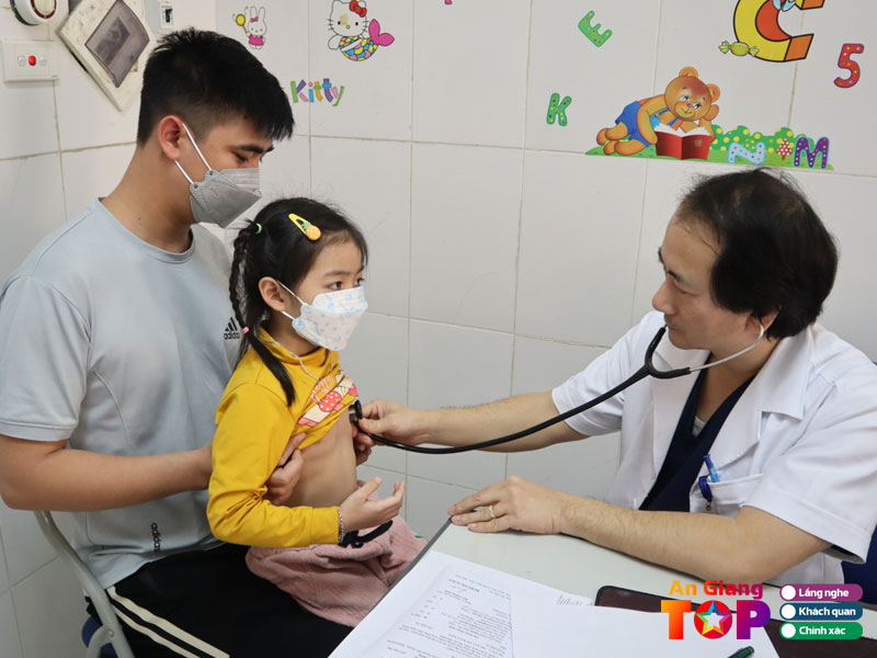 Tieu-chi-lua-chon-bac-si-nhi-gioi-ma-phu-huynh-nen-biet-angiangtoplist