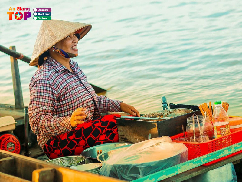 trai-nghiem-thu-vi-tai-cho-noi-long-xuyen-an-giang-3-angiangtoplist