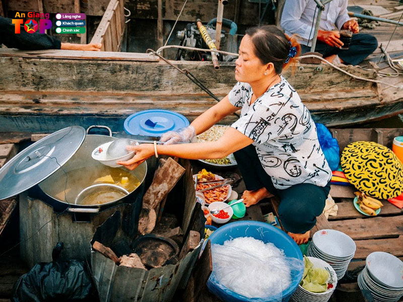 trai-nghiem-thu-vi-tai-cho-noi-long-xuyen-an-giang-angiangtoplist