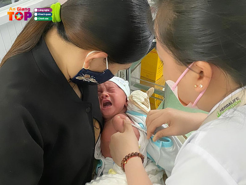 Trung-tam-tiem-chung-thien-phuc-angiangtoplist