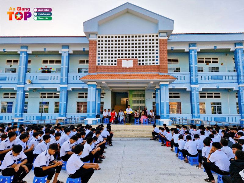 Truong-thcs-quan-co-thanh-angiangtoplist