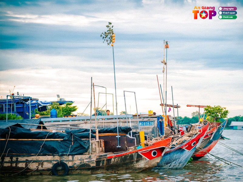 Cho-noi-long-xuyen-angiangtoplist