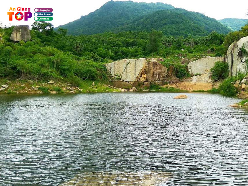 Ho-latina-angiangtoplist