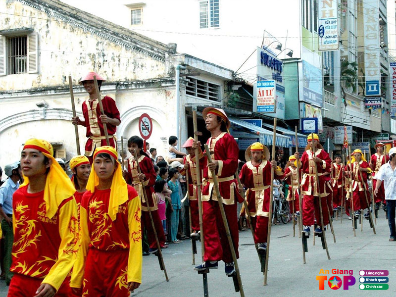 Le-hoi-dinh-chau-phu-angiangtoplist