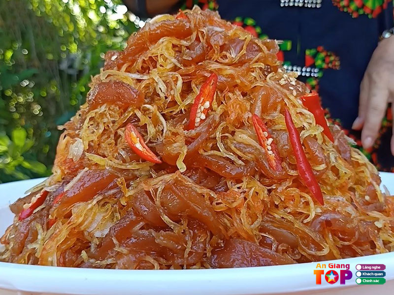 Mam-thai-mot-trong-nhung-loai-mam-chau-doc-an-giang-thom-ngon-dac-san-angiangtoplist