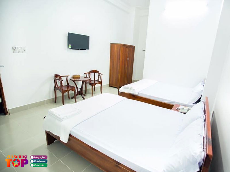 Nha-nghi-huy-thuan-angiangtoplist