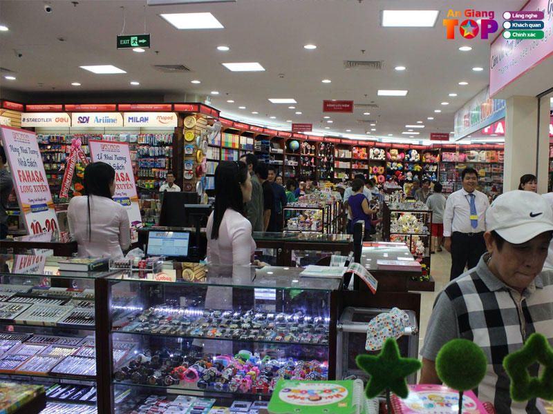 Nha-sach-fahasa-an-giang-angiangtoplist