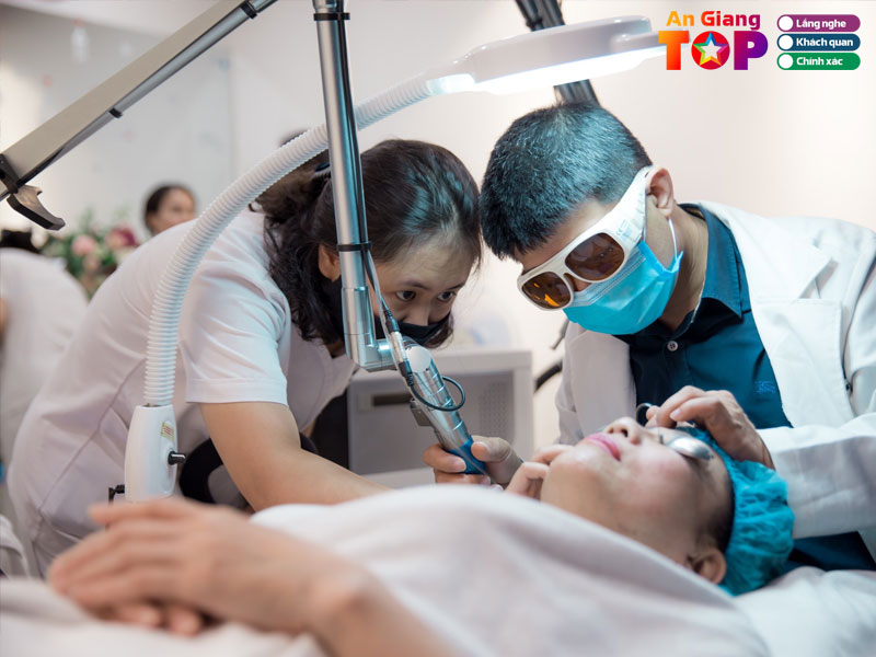 Nhung-luu-y-khi-di-kham-da-lieu-de-dam-bao-hieu-qua-tot-nhat-1-angiangtoplist