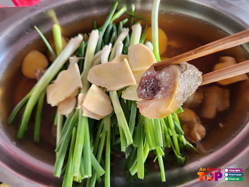 Quan-bo-truong-nhut-angiangtoplist