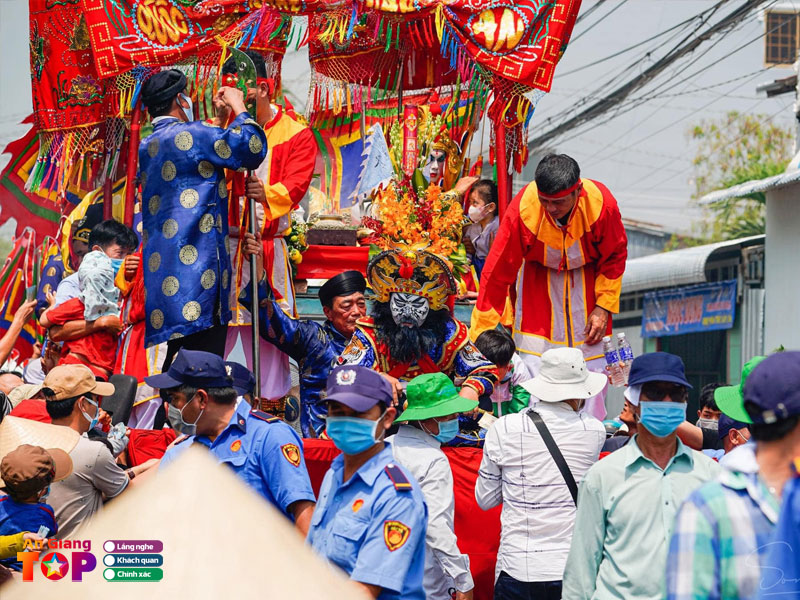 Tai-sao-le-ruoc-ong-chau-xuong-lai-noi-tieng-den-vay-1-angiangtoplist