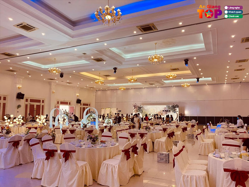 Trung-tam-hoi-nghi-tiec-cuoi-the-vista-angiangtoplist