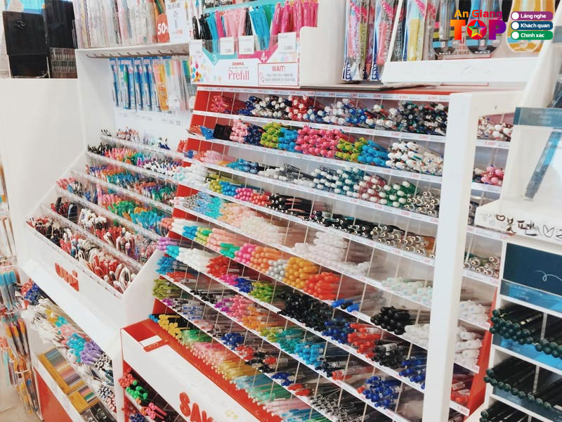 Van-phong-pham-huu-phat-angiangtoplist