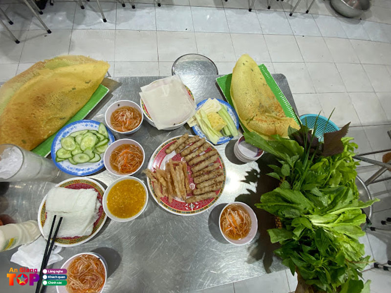 Banh-xeo-banh-khot-an-la-ghien-angiangtoplist
