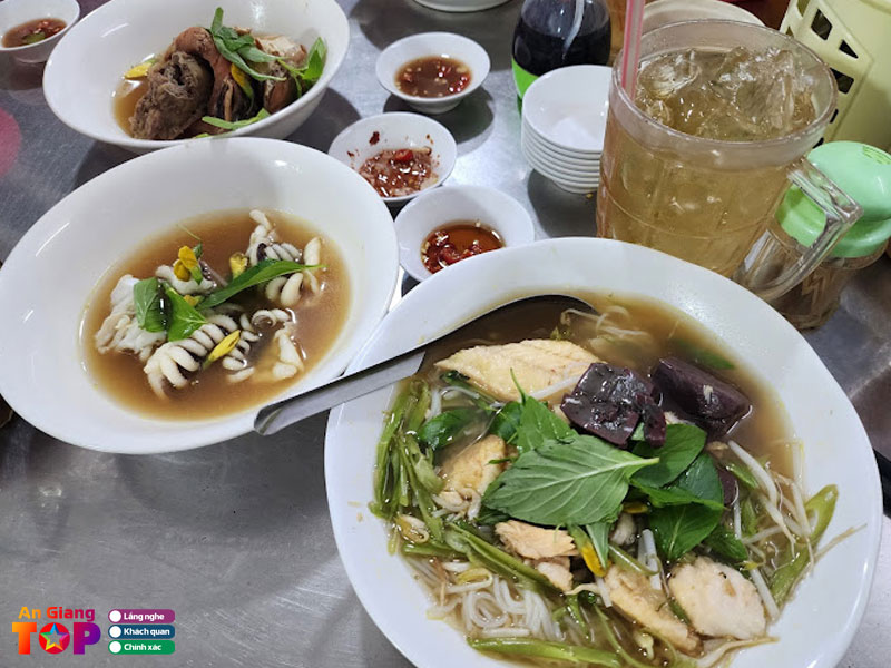 Bun-ca-chau-doc-nguyen-thai-hoc-angiangtoplist