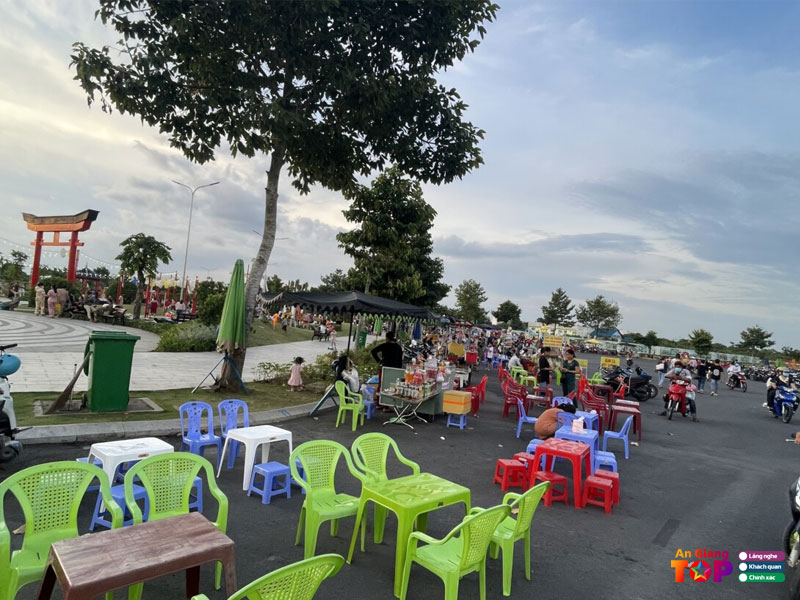 Cho-dem-chau-doc-angiangtoplist