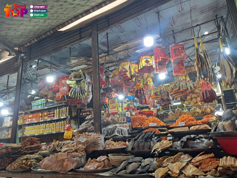 Cua-hang-kho-mam-co-lien-angiangtoplist