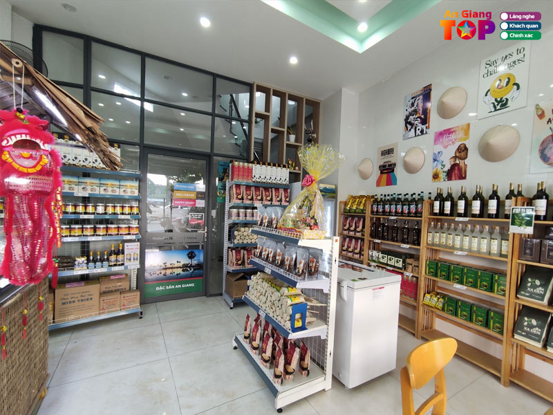Cua-hang-qua-tang-dac-san-an-giang-angiangtoplist