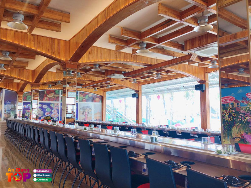 Nha-hang-lau-bang-chuyen-van-mai-huong-angiangtoplist