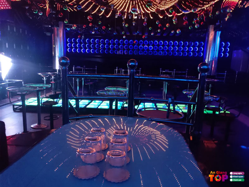 Quan-bar-an-tuong-angiangtoplist