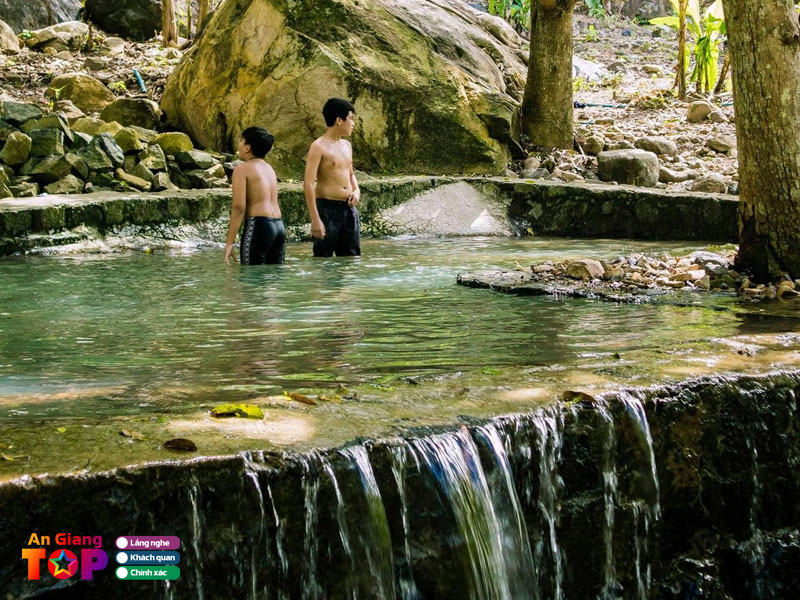 Suoi-ta-lot-angiangtoplist