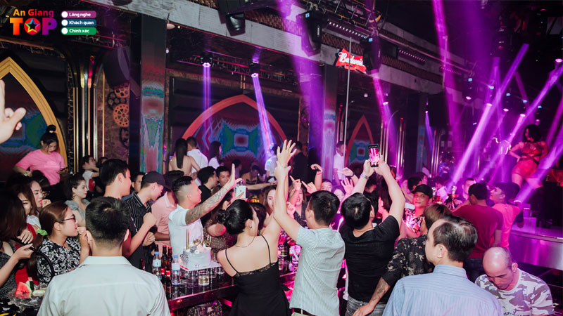 Top-5-quan-bar-o-an-giang-dam-bao-vui-quen-loi-ve-angiangtoplist