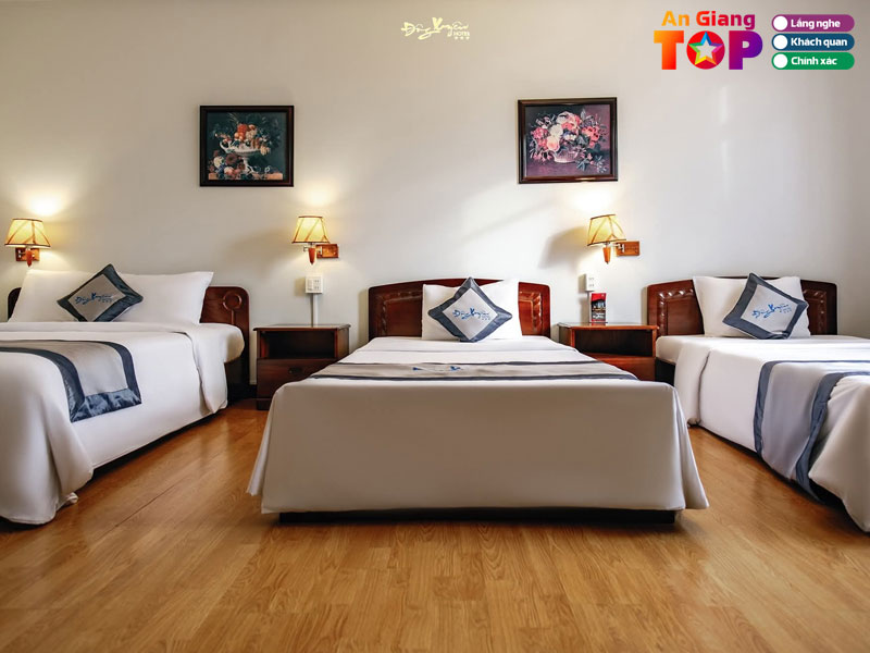 Cum-khach-san-dong-xuyen-3-angiangtoplist