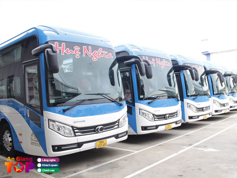 Xe-khach-hue-nghia-3-angiangtoplist