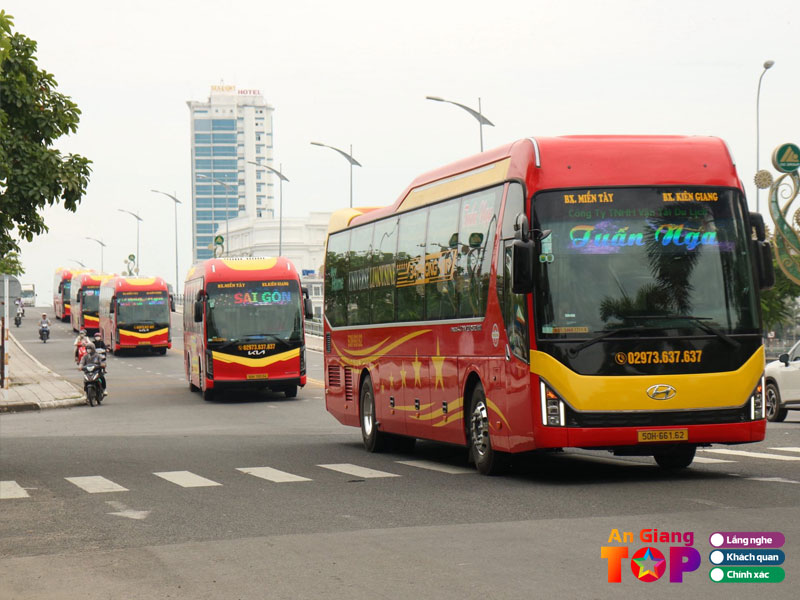 -xe-khach-tuan-nga-angiangtoplist