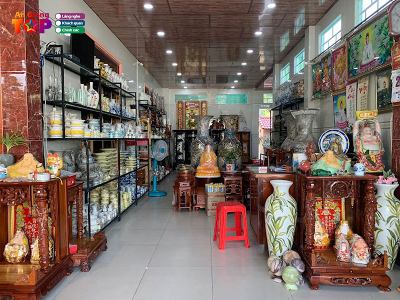 Cua-hang-do-tho-minh-chieu-angiangtoplist