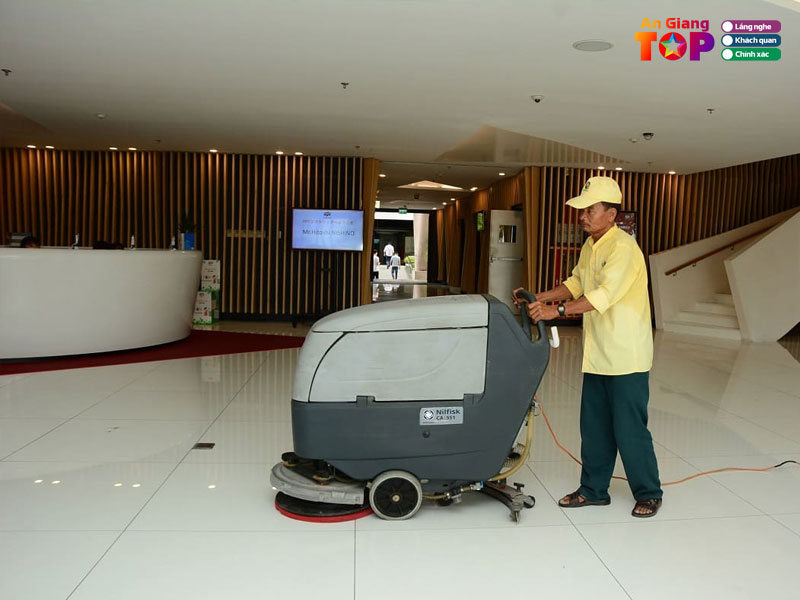 Dich-vu-nam-hung-angiangtoplist