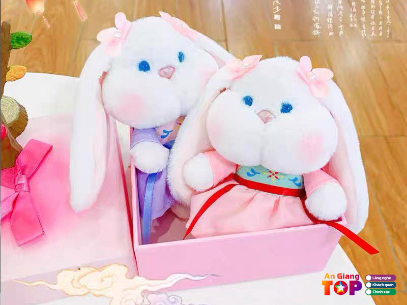 Ngoc-thao-qua-tang-phu-kien-angiangtoplist