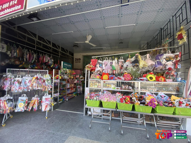 Nha-sach-hoa-vien-angiangtoplist