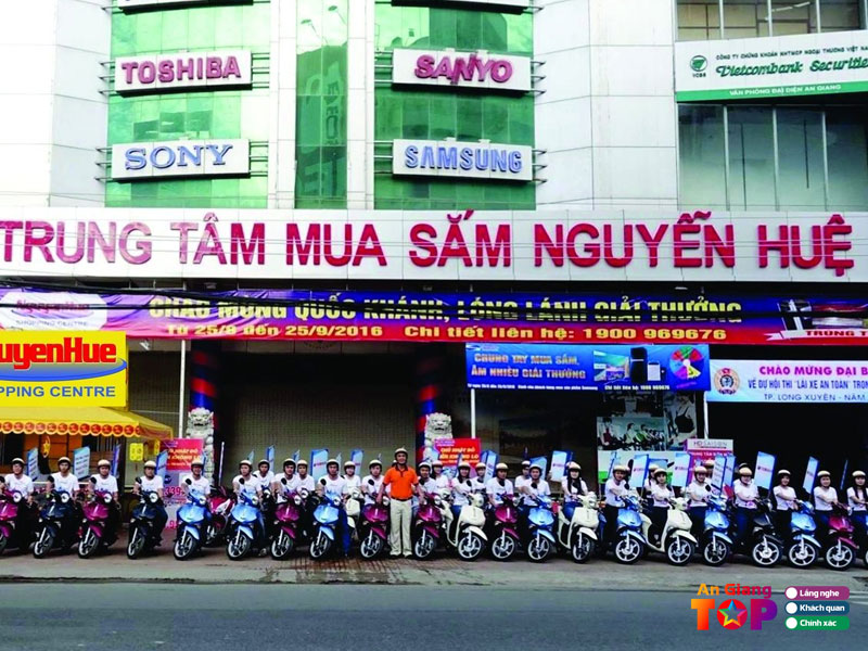 Trung-tam-mua-sam-nguyen-hue-angiangtoplist
