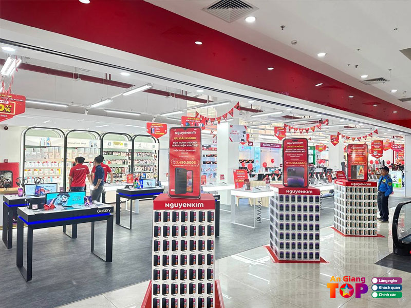 Trung-tam-mua-sam-nguyen-kim-angiangtoplist