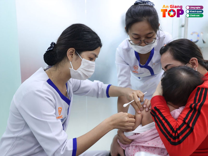 Trung-tam-tiem-chung-vnvc-angiangtoplist