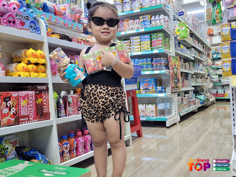 Cua-hang-me-va-be-minh-tam-angiangtoplist