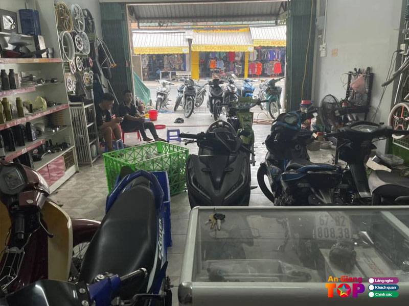 Phu-kien-xe-may-hung-tran-dia-chi-chuyen-lop-xe-may-tai-an-giang-uy-tin-angiangtoplist