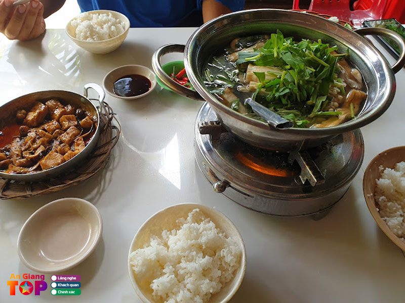 Quan-chay-an-lac-1-angiangtoplist