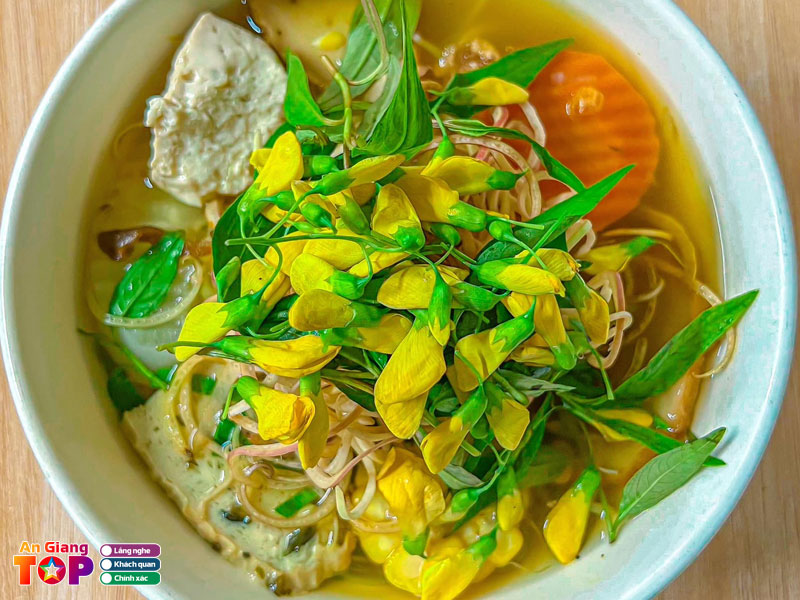 Quan-chay-phuoc-duc-angiangtoplist