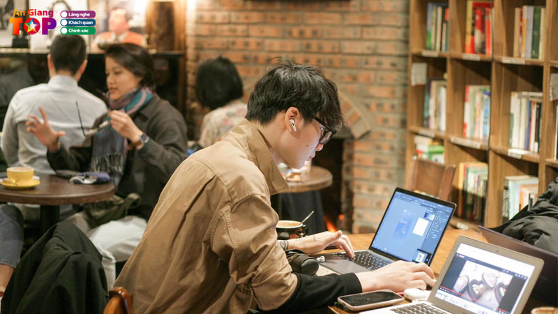 Top-10-quan-cafe-hoc-bai-tai-long-xuyen-an-giang-co-khong-gian-yen-tinh-angiangtoplist
